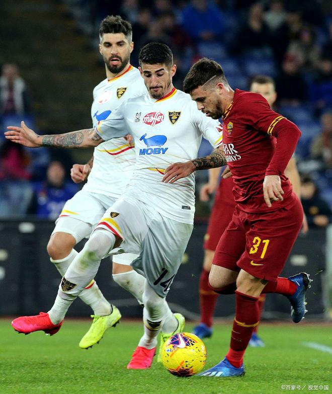 英雄联盟S15赛-转会期意大利杯传出新动向，门兴格拉德巴赫豪取连胜，管理层表态：气氛紧张，轮换策略成焦点(足坛最新转会一览表)